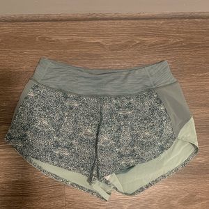Outdoor Voices Hudson Shorts, green, size L